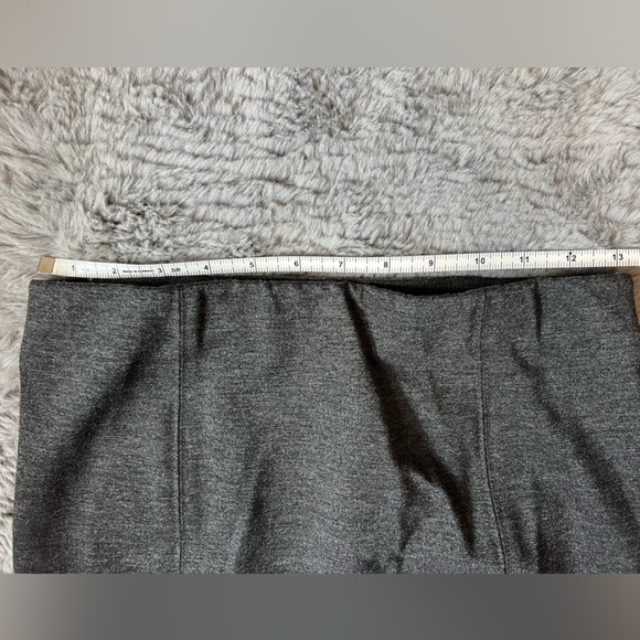 Aritzia Talula Grey Mini Pencil Skirt - Picture 5 of 7